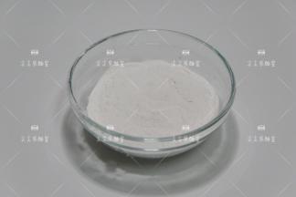 糯米粉，粘米粉，澄粉混合过筛刀容器中