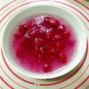 搅拌均匀放入冰箱冷藏2小时凝固即可。