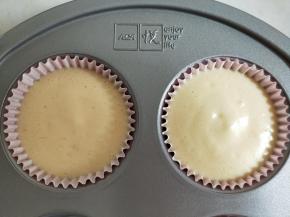 挤入模具中。入预热好的烤箱160度中下层烤28分钟。