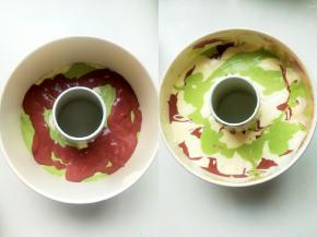 准备阳晨八寸模具一个，随意将面糊倒入模具里。