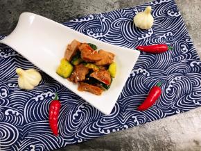 摆盘上桌，可以造起来哒