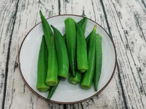 然后捞出沥干水