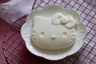 拿出模具，就可以看到萌萌哒HelloKitty了。