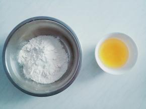 准备油酥材料。