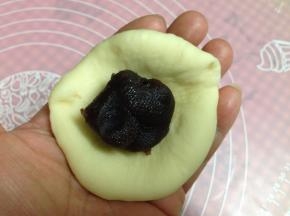包入一份豆沙馅