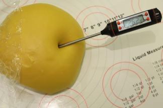 完成的面团温度为26度（夏天建议材料都放冰箱冷藏）