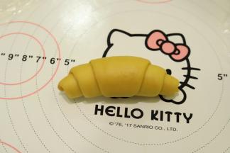 从上往下卷好，底部一定要压紧