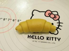 从上往下卷好，底部一定要压紧