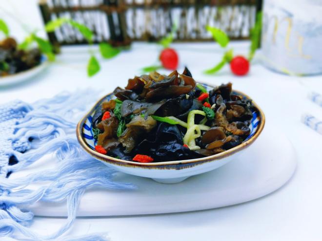 凉拌黑木耳