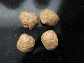 10、分割成四等份。
