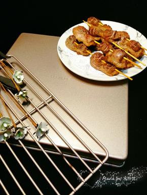 如果搭配烤网，制作更为方便哟。