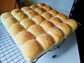 上色均匀即可出炉冷却