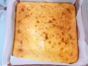 出炉等放凉后，再入冰箱冷藏几个小时再脱模