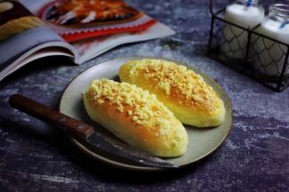 香酥松软、奶香味浓的香酥橄榄包就做好了，诱人不？