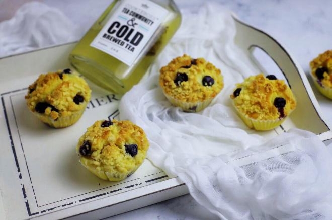 蓝莓酥粒玛芬蛋糕