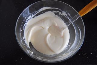 翻拌均匀，烤箱上下管150度开始预热