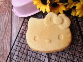 10.	出炉震动几下，马上倒扣，凉透了再脱模。