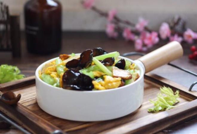 芹菜炒香干（附炸花椒油的方法）