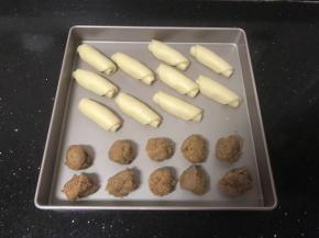 8、全部卷好码入盘中。