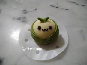 黑面团搓出眼睛和嘴巴，表情可以随便发挥。