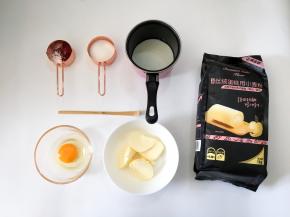 准备红丝绒面糊所需材料