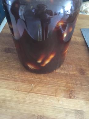 炖三十分钟，装入容器冰箱冷藏2小时。