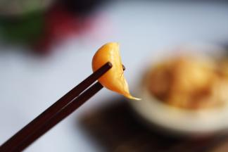 好吃到爆的糖醋蒜很诱人吧！