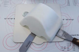 将KT车身转移到蛋糕托上