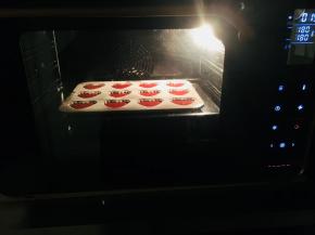 烤箱180度，烤制13到15分钟