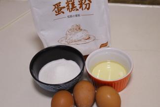 称量好所有材料备用