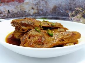 食材新鲜，开袋加热即可，厨房小白也可以轻松做成。