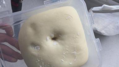 加保鲜膜放28度环境下发至两倍大