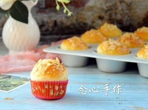 加了烫面材料，室温存放隔天面包还是很柔软的，建议密封保存，有内馅尽快吃完