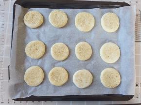 依次全部做好，放在烤盘上