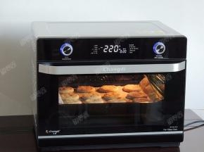 设定上下管温度220度，烘烤12分钟左右