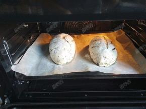 放入充分预热的烤箱中层