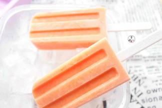 有着蜂蜜的味道，木瓜的香味。