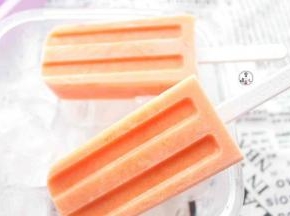 有着蜂蜜的味道，木瓜的香味。