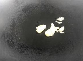 黄油融化。