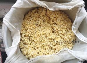 放高压锅内蒸20分钟。（切记是蒸不是煮哦）