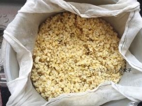 放高压锅内蒸20分钟。（切记是蒸不是煮哦）
