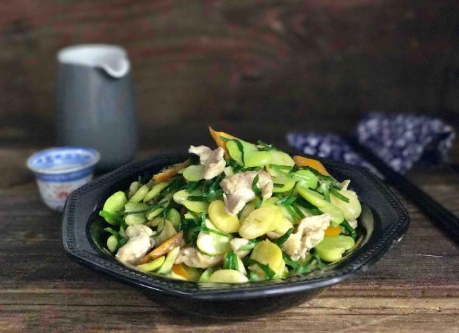 韭菜蚕豆米炒肉