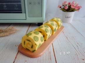 切块，摆盘，一股淡淡的抹茶香