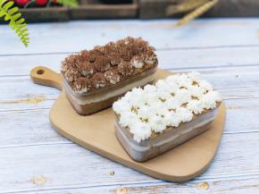 依次做完，之后用细筛，筛撒上可可粉。