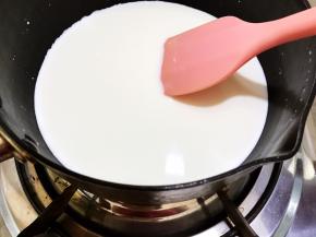 最小火加热至糖融化