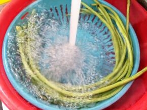 豆角买回来洗干净