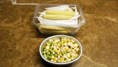粟米、麦豆、扇贝洗干净