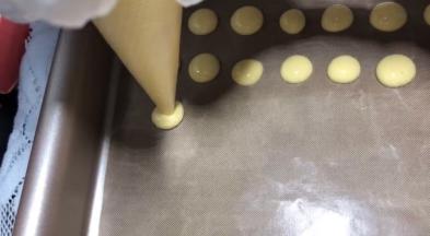 挤成小丁，注意留距离哦