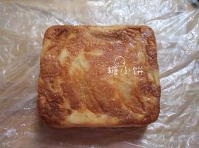 取出倒扣脱模，放凉后切件即可