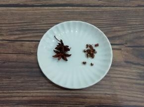 准备花椒和大料